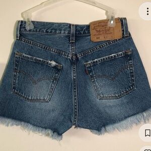 LEVIS 501 SHORTS SIZE 29